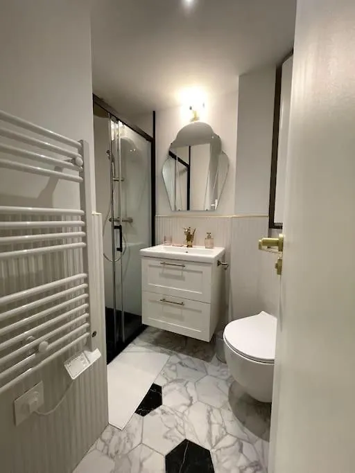 Appartement Chic Dans Le Centre De باريس 0*,  فرنسا